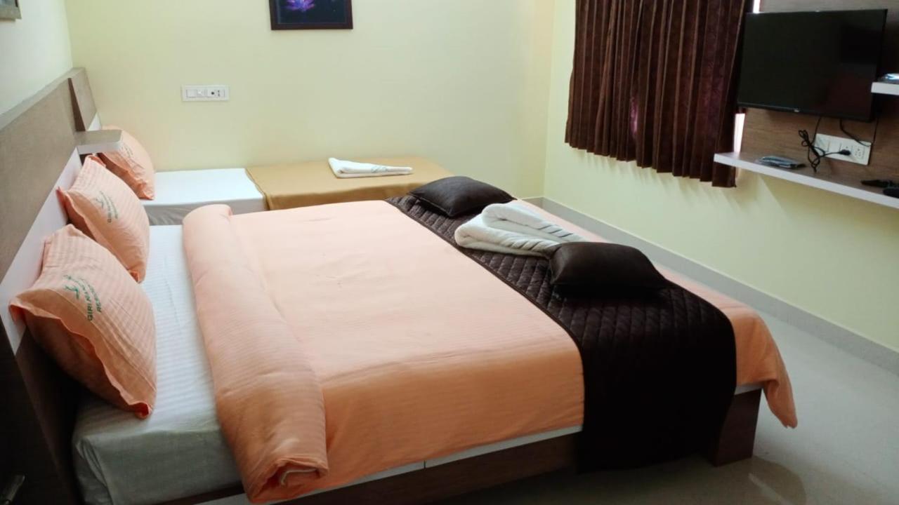 Giri Nandhana Residency 耶拉吉里 外观 照片